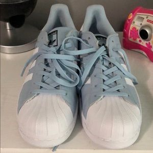 BABY BLUE AND WHITE MENS ADIDAS